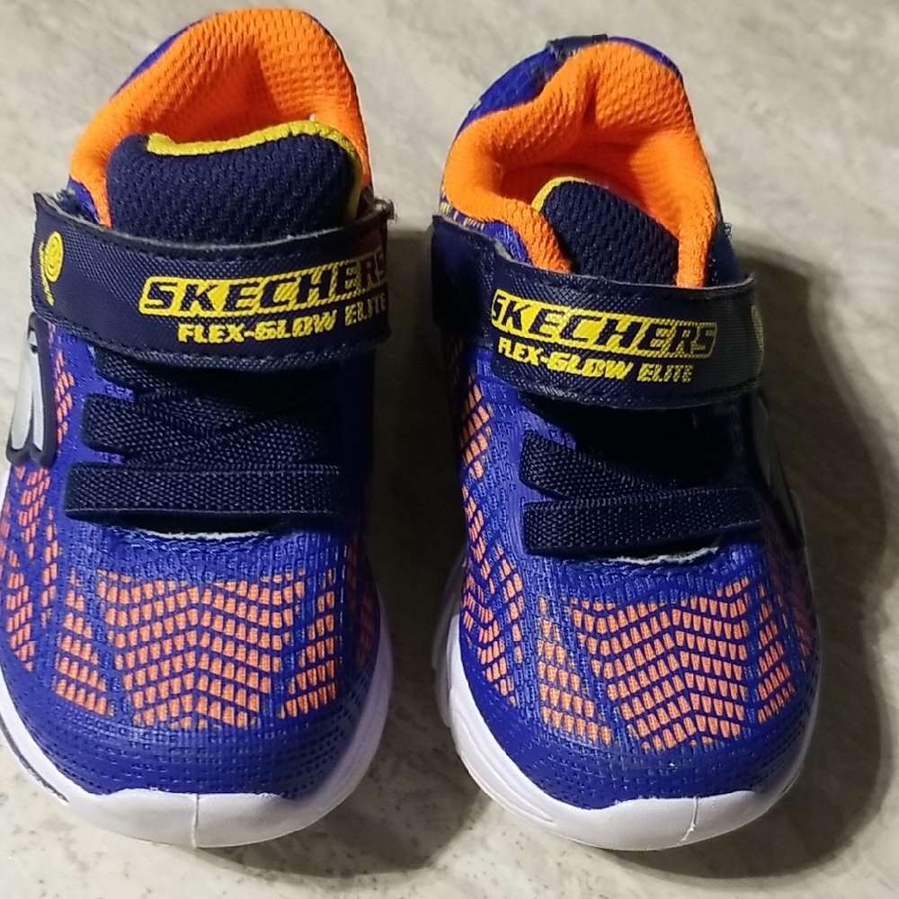Skechers Kids Navy Blue & Orange Athletic Sneakers Size 6